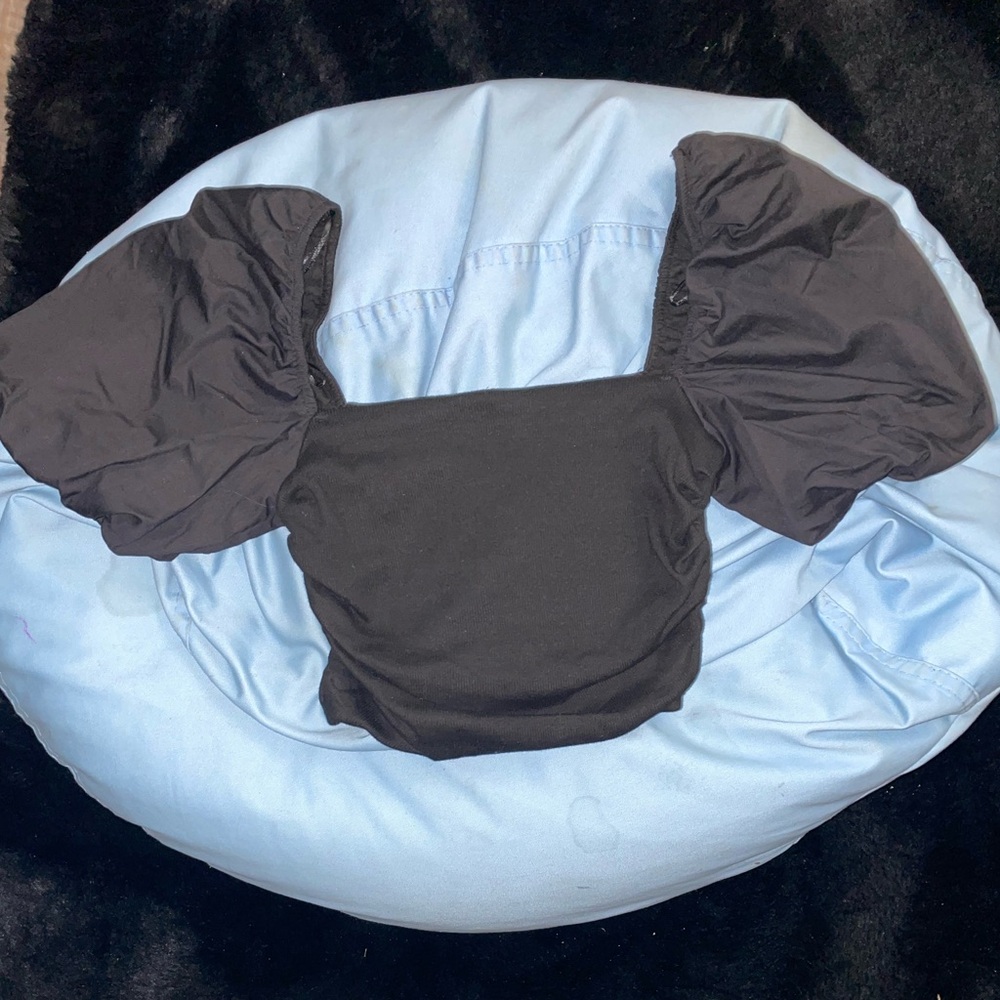 Brand new Zara black puff sleeve crop top